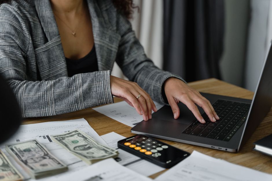 An automated accounting software dashboard streamlining invoices and balance sheets.