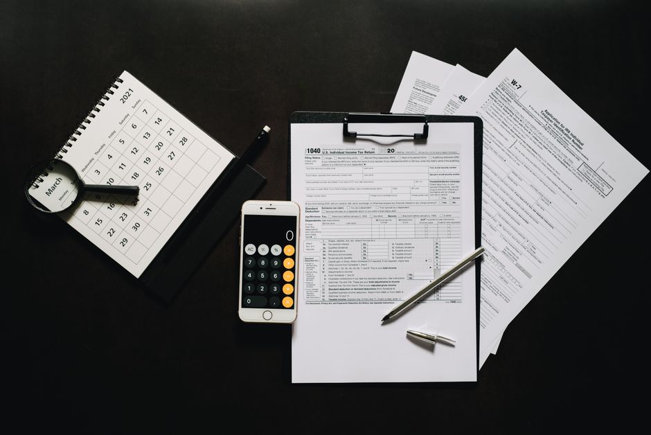 CPA analyzing Section 174 domestic research and development tax deductions